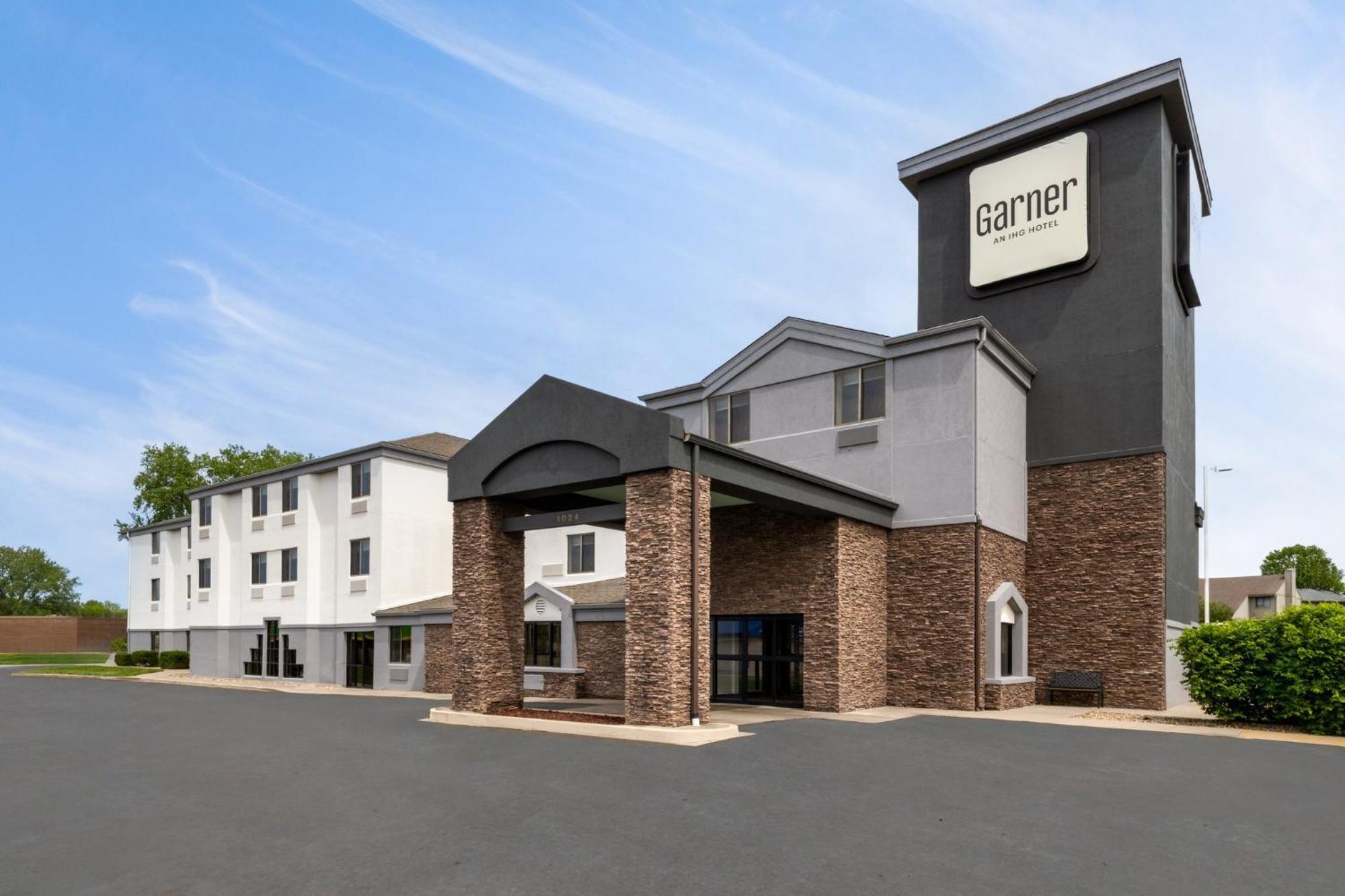 Garner Hotel Topeka West By Ihg Exteriör bild
